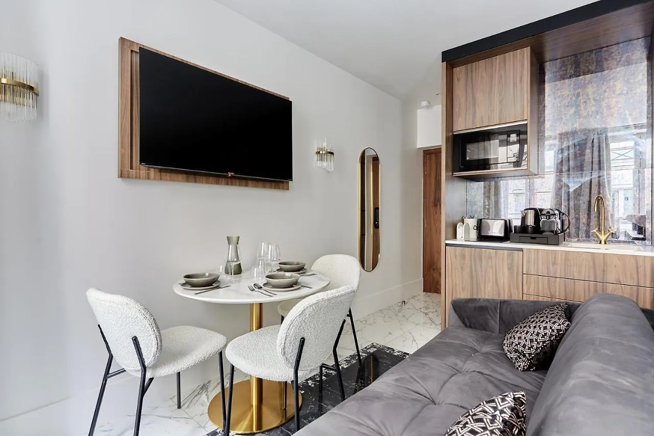 Apart Hotel Louvre Museum By Studio Prestige Paris Lejlighed