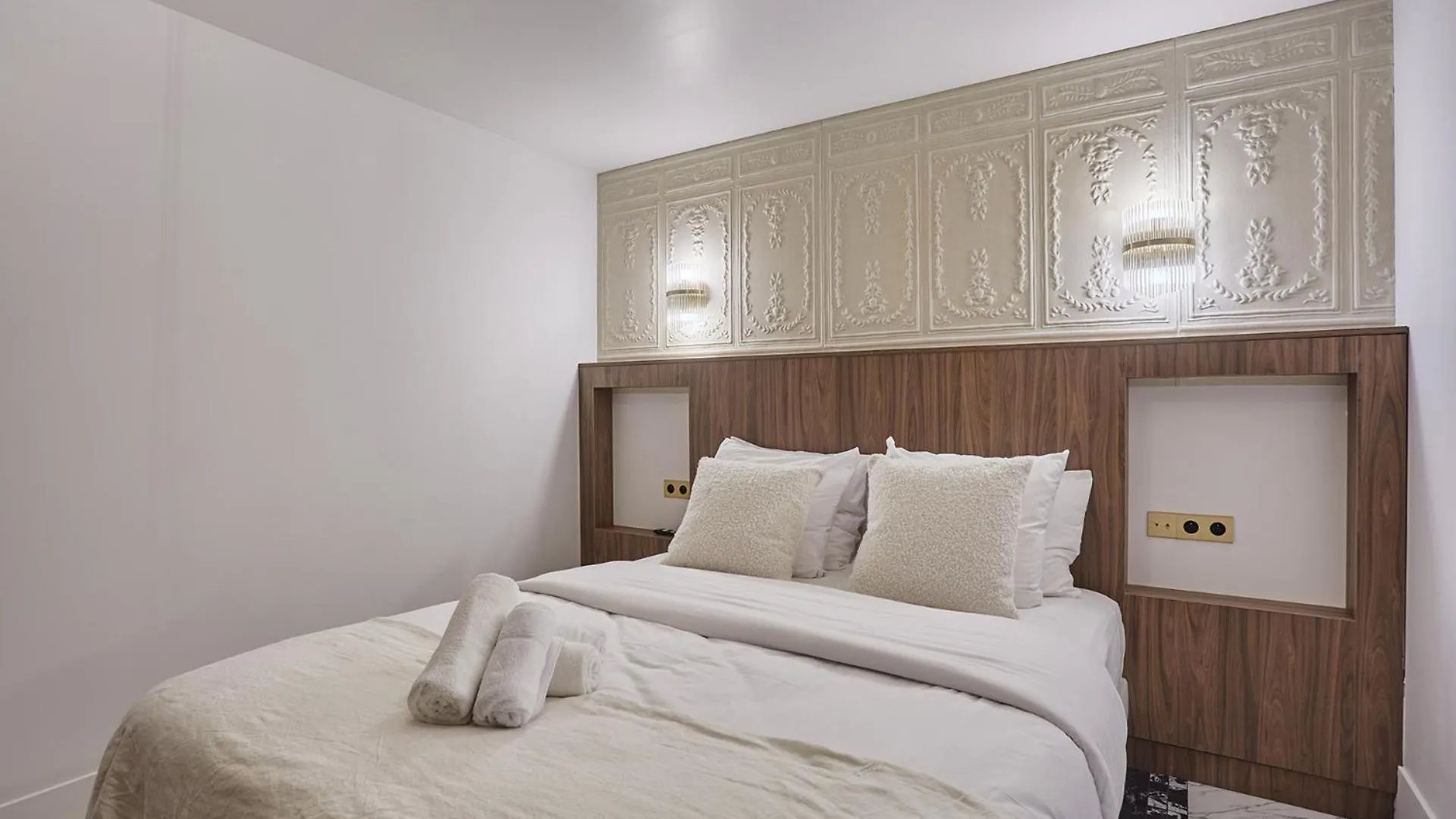 Apart Hotel Louvre Museum By Studio Prestige Paris