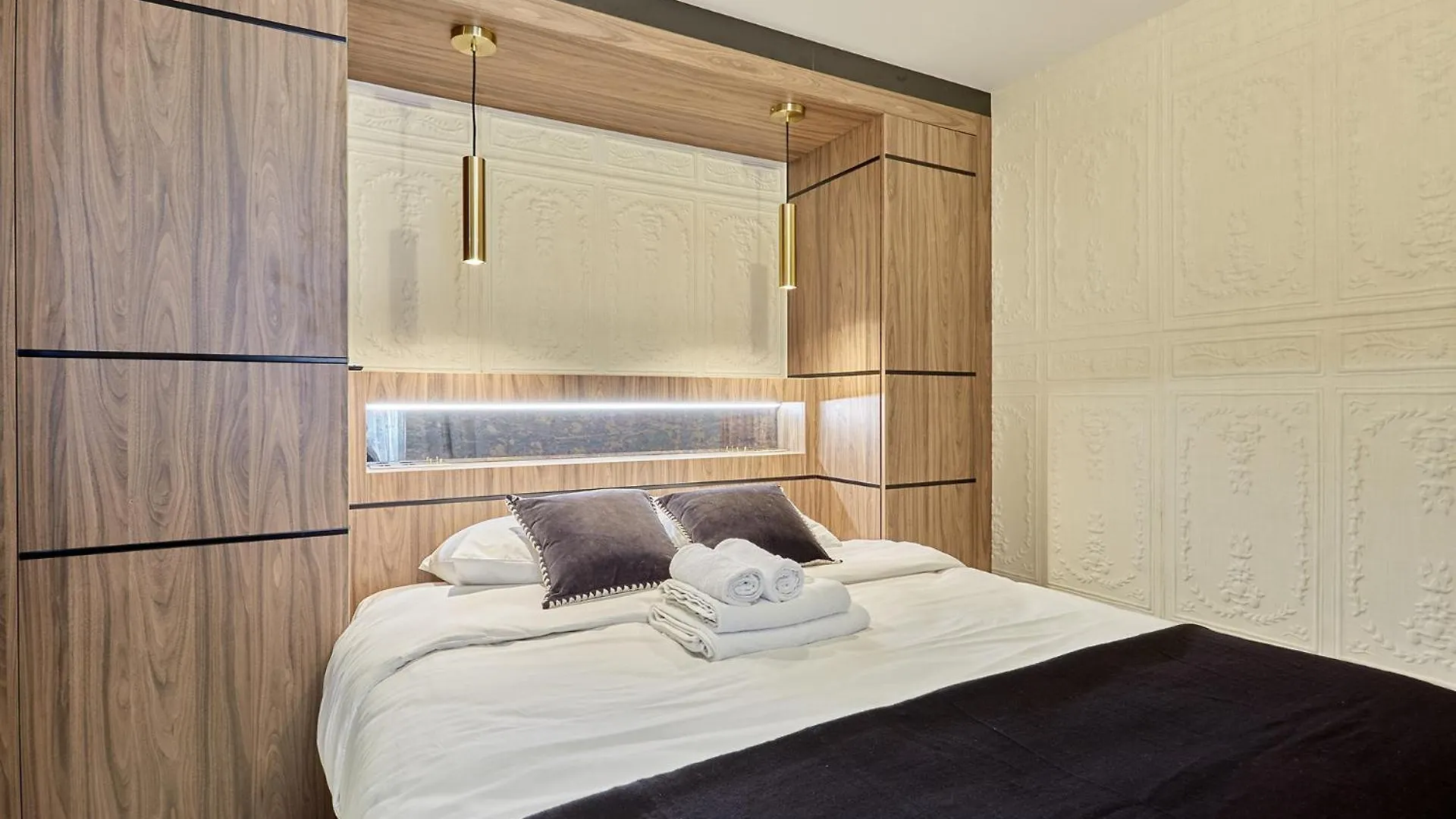 Apart Hotel Louvre Museum By Studio Prestige Paris